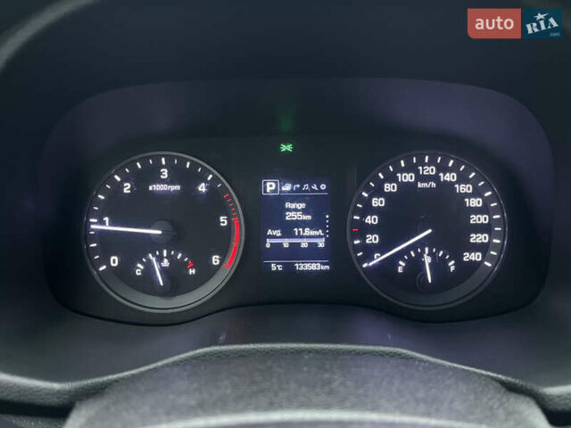 Черный Хендай Туксон, объемом двигателя 1.69 л и пробегом 134 тыс. км за 21800 $, фото 35 на Automoto.ua