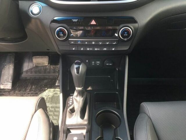 Чорний Хендай Туксон, об'ємом двигуна 0 л та пробігом 98 тис. км за 11800 $, фото 9 на Automoto.ua