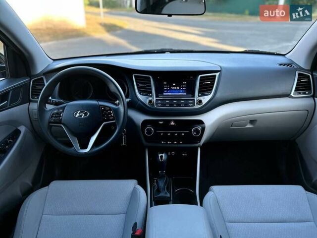 Хендай Туксон 2018 в Киеве на Automoto.ua Черный Хендай Туксон, объемом двигателя 2 л и пробегом 106 тыс. км за 15500 $, фото 17 на Automoto.ua
