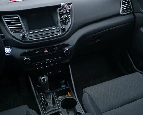 Хендай Туксон 2018 в Полтаве на Automoto.ua Черный Хендай Туксон, объемом двигателя 1.6 л и пробегом 87 тыс. км за 26000 $, фото 6 на Automoto.ua