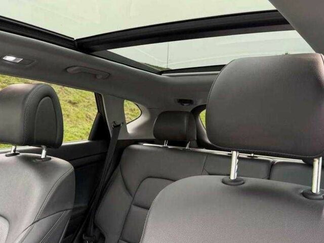 Черный Хендай Туксон, объемом двигателя 1.6 л и пробегом 65 тыс. км за 12600 $, фото 14 на Automoto.ua