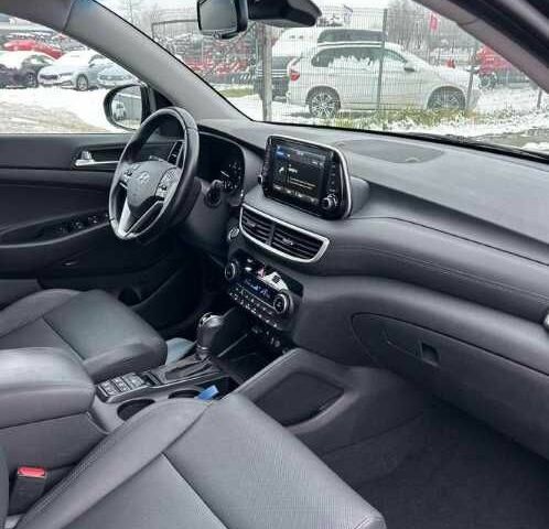 Чорний Хендай Туксон, об'ємом двигуна 1.6 л та пробігом 102 тис. км за 329 $, фото 14 на Automoto.ua