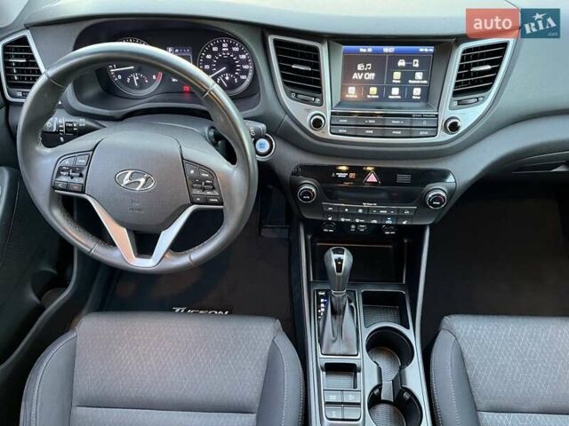 Чорний Хендай Туксон, об'ємом двигуна 2.4 л та пробігом 49 тис. км за 21500 $, фото 14 на Automoto.ua