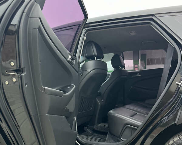 Черный Хендай Туксон, объемом двигателя 1.69 л и пробегом 134 тыс. км за 21800 $, фото 20 на Automoto.ua