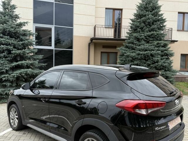 Хендай Туксон 2018 в Киеве на Automoto.ua Черный Хендай Туксон, объемом двигателя 2 л и пробегом 107 тыс. км за 15700 $, фото 6 на Automoto.ua