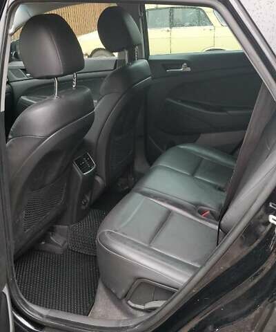 Чорний Хендай Туксон, об'ємом двигуна 2 л та пробігом 91 тис. км за 25000 $, фото 8 на Automoto.ua