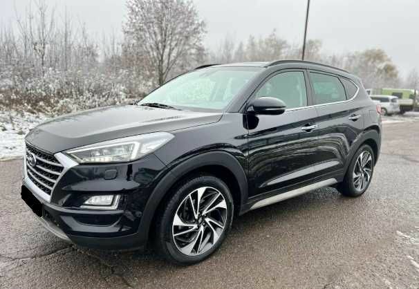 Чорний Хендай Туксон, об'ємом двигуна 1.6 л та пробігом 102 тис. км за 329 $, фото 3 на Automoto.ua