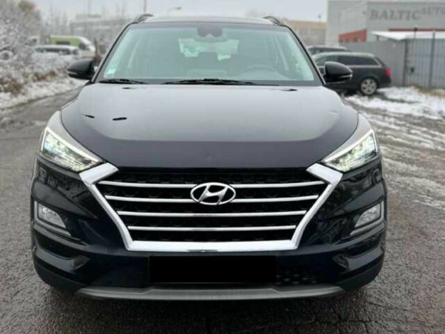 Чорний Хендай Туксон, об'ємом двигуна 1.6 л та пробігом 102 тис. км за 329 $, фото 1 на Automoto.ua