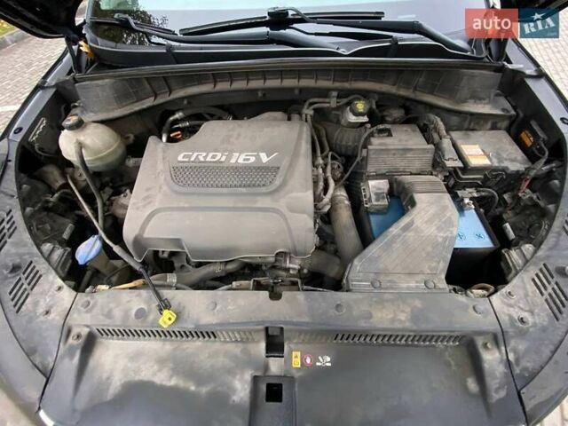 Черный Хендай Туксон, объемом двигателя 2 л и пробегом 106 тыс. км за 19500 $, фото 22 на Automoto.ua