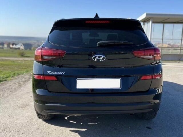 Черный Хендай Туксон, объемом двигателя 2 л и пробегом 108 тыс. км за 10000 $, фото 5 на Automoto.ua