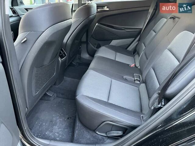 Чорний Хендай Туксон, об'ємом двигуна 2.4 л та пробігом 49 тис. км за 21500 $, фото 19 на Automoto.ua