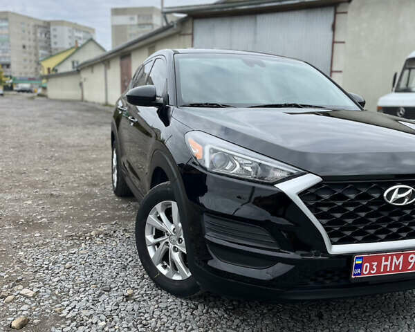 Черный Хендай Туксон, объемом двигателя 2 л и пробегом 192 тыс. км за 15200 $, фото 4 на Automoto.ua