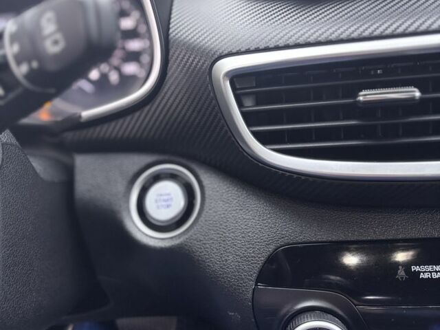 Черный Хендай Туксон, объемом двигателя 2.4 л и пробегом 140 тыс. км за 20000 $, фото 8 на Automoto.ua