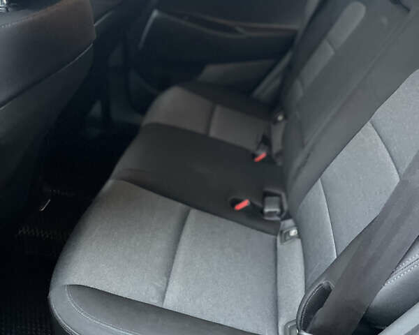 Черный Хендай Туксон, объемом двигателя 2 л и пробегом 103 тыс. км за 20900 $, фото 37 на Automoto.ua