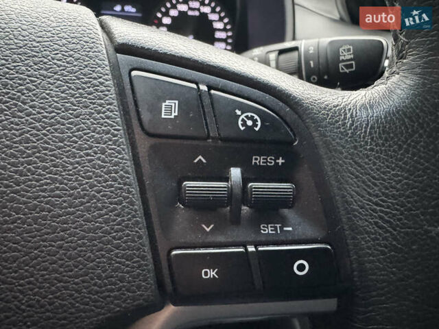 Чорний Хендай Туксон, об'ємом двигуна 2 л та пробігом 84 тис. км за 19000 $, фото 27 на Automoto.ua