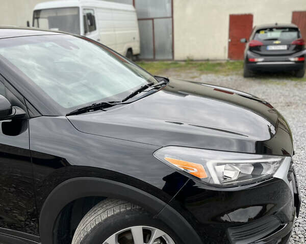Черный Хендай Туксон, объемом двигателя 2 л и пробегом 192 тыс. км за 15200 $, фото 5 на Automoto.ua