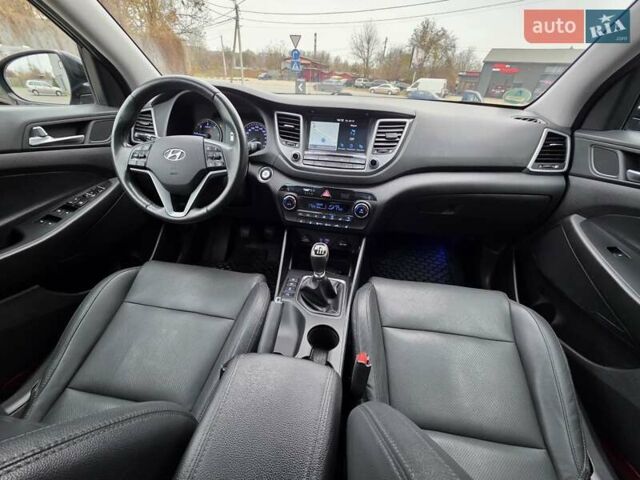 Черный Хендай Туксон, объемом двигателя 2 л и пробегом 151 тыс. км за 18950 $, фото 60 на Automoto.ua
