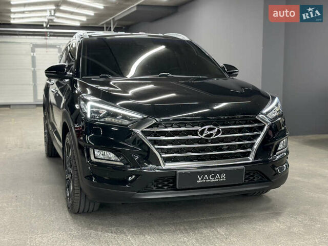 Черный Хендай Туксон, объемом двигателя 2 л и пробегом 153 тыс. км за 20500 $, фото 7 на Automoto.ua