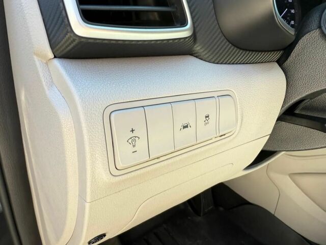 Черный Хендай Туксон, объемом двигателя 2 л и пробегом 80 тыс. км за 9500 $, фото 12 на Automoto.ua