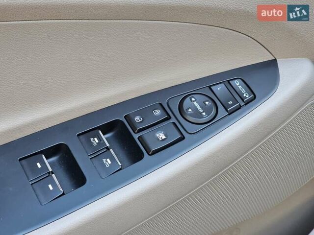 Черный Хендай Туксон, объемом двигателя 2 л и пробегом 108 тыс. км за 25500 $, фото 27 на Automoto.ua