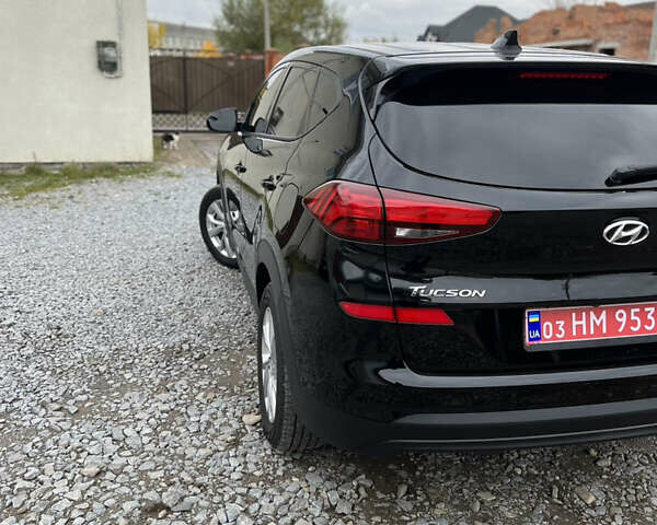 Черный Хендай Туксон, объемом двигателя 2 л и пробегом 192 тыс. км за 15200 $, фото 10 на Automoto.ua