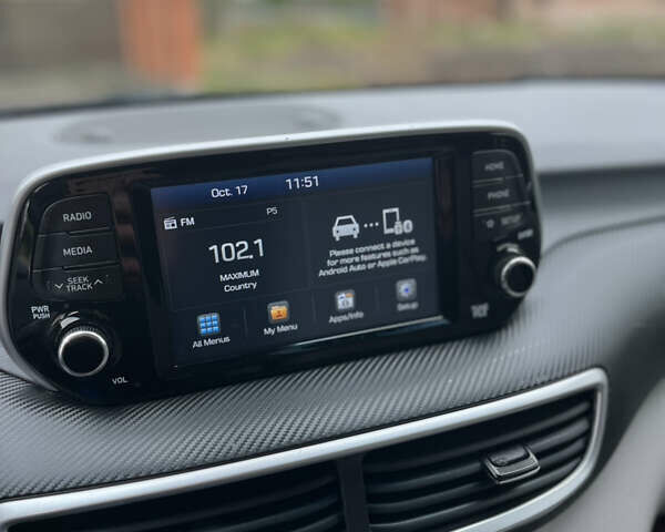 Черный Хендай Туксон, объемом двигателя 2 л и пробегом 192 тыс. км за 15200 $, фото 16 на Automoto.ua