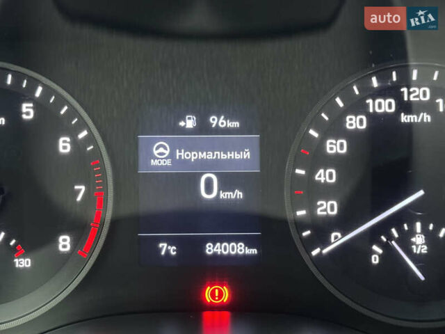 Чорний Хендай Туксон, об'ємом двигуна 2 л та пробігом 84 тис. км за 19000 $, фото 43 на Automoto.ua