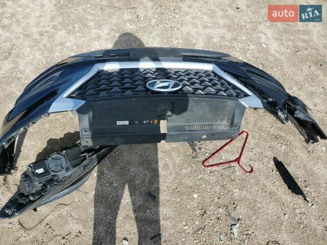 Черный Хендай Туксон, объемом двигателя 2 л и пробегом 108 тыс. км за 2800 $, фото 12 на Automoto.ua