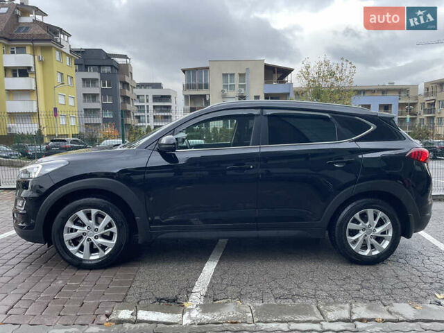 Черный Хендай Туксон, объемом двигателя 2 л и пробегом 103 тыс. км за 20900 $, фото 10 на Automoto.ua