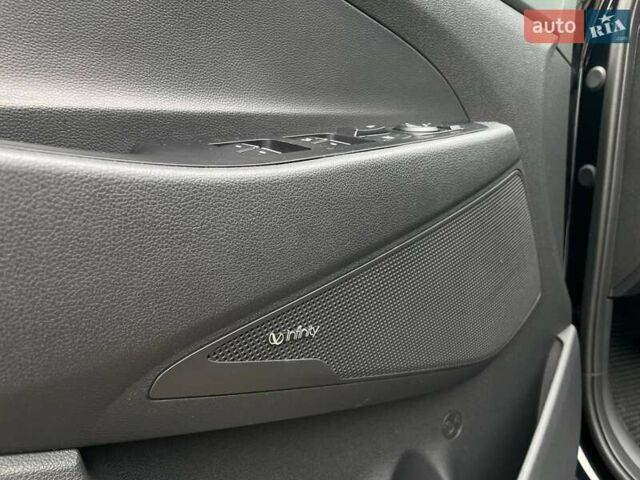 Черный Хендай Туксон, объемом двигателя 2.36 л и пробегом 137 тыс. км за 21990 $, фото 18 на Automoto.ua