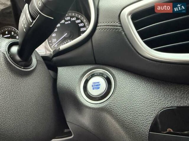 Черный Хендай Туксон, объемом двигателя 2 л и пробегом 55 тыс. км за 22300 $, фото 37 на Automoto.ua