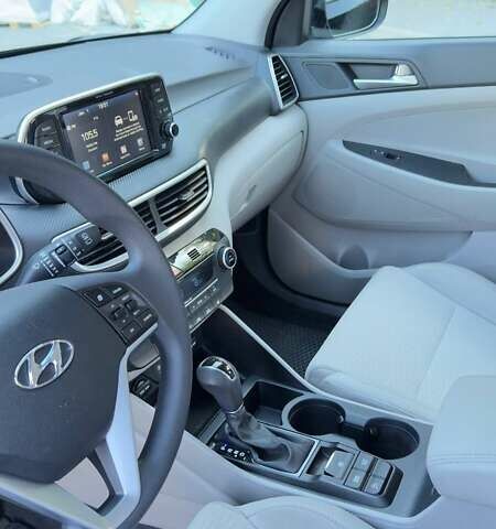 Черный Хендай Туксон, объемом двигателя 2.4 л и пробегом 69 тыс. км за 22000 $, фото 6 на Automoto.ua