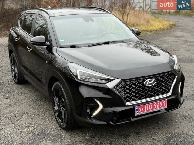 Черный Хендай Туксон, объемом двигателя 2 л и пробегом 98 тыс. км за 25900 $, фото 4 на Automoto.ua