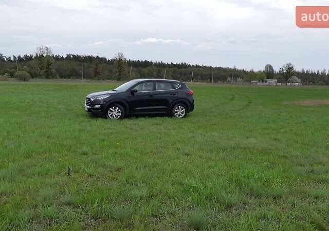 Хендай Туксон 2020 в Полтаве на Automoto.ua Черный Хендай Туксон, объемом двигателя 2 л и пробегом 43 тыс. км за 25000 $, фото 3 на Automoto.ua