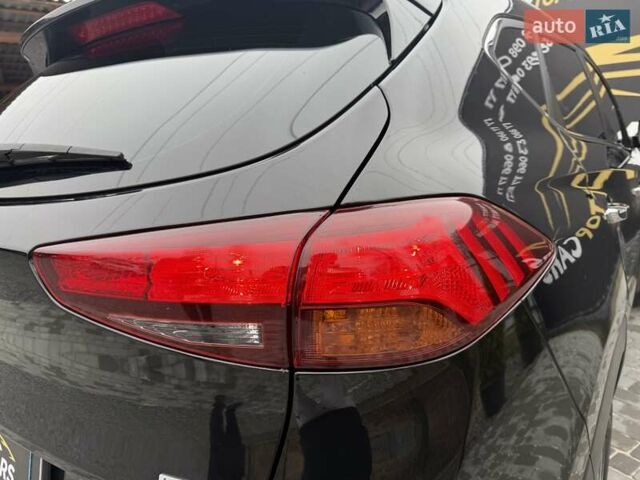 Черный Хендай Туксон, объемом двигателя 2 л и пробегом 55 тыс. км за 22300 $, фото 18 на Automoto.ua