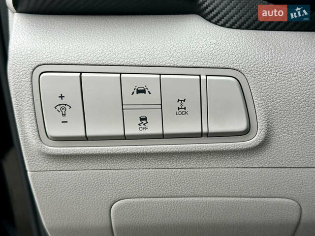 Черный Хендай Туксон, объемом двигателя 2 л и пробегом 48 тыс. км за 20490 $, фото 25 на Automoto.ua