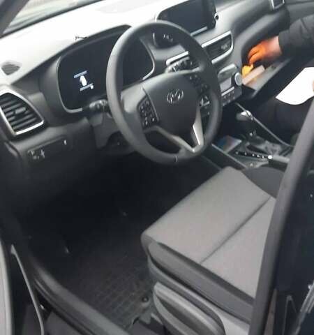 Хендай Туксон 2020 в Полтаве на Automoto.ua Черный Хендай Туксон, объемом двигателя 2 л и пробегом 43 тыс. км за 25000 $, фото 15 на Automoto.ua