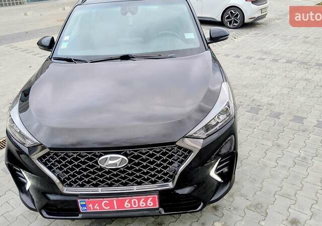 Черный Хендай Туксон, объемом двигателя 1.6 л и пробегом 183 тыс. км за 24300 $, фото 6 на Automoto.ua