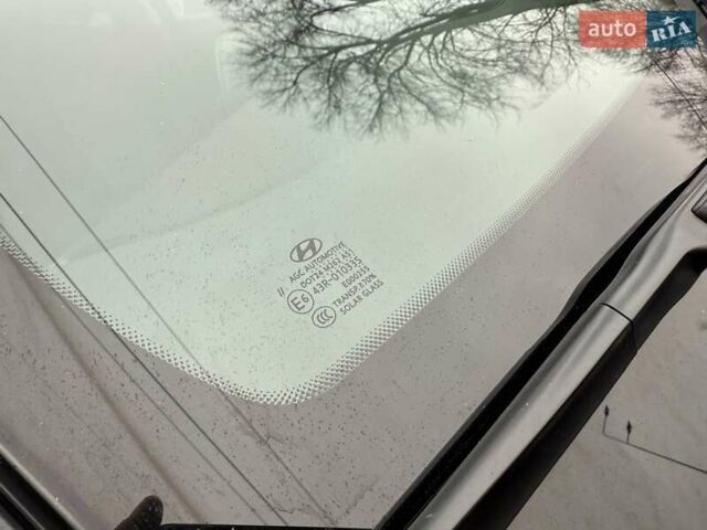 Черный Хендай Туксон, объемом двигателя 2 л и пробегом 55 тыс. км за 22300 $, фото 14 на Automoto.ua