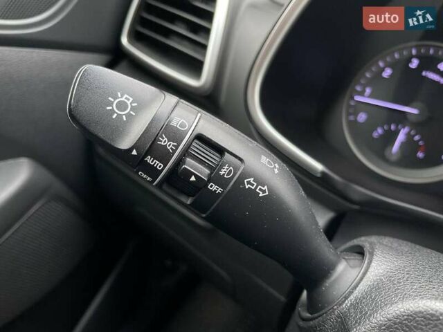 Черный Хендай Туксон, объемом двигателя 2.36 л и пробегом 137 тыс. км за 21990 $, фото 23 на Automoto.ua