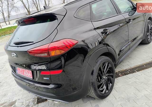 Черный Хендай Туксон, объемом двигателя 1.6 л и пробегом 183 тыс. км за 24300 $, фото 12 на Automoto.ua
