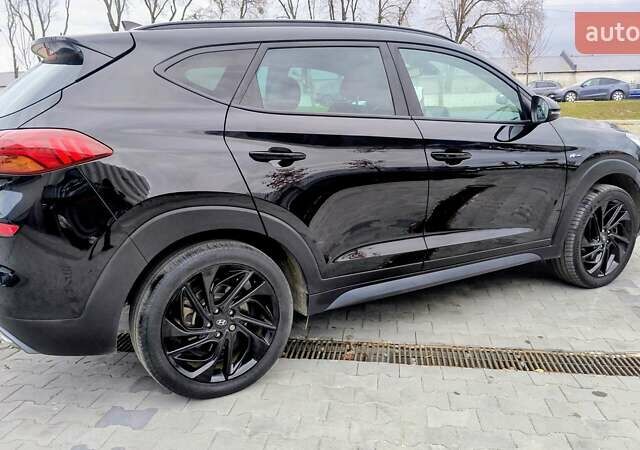 Черный Хендай Туксон, объемом двигателя 1.6 л и пробегом 183 тыс. км за 24300 $, фото 16 на Automoto.ua