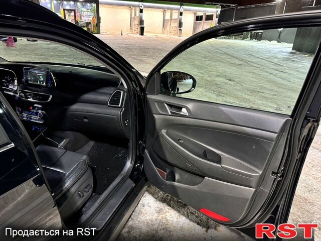 Хендай Туксон 2020 в Харькове на Automoto.ua Черный Хендай Туксон, объемом двигателя 2 л и пробегом 87 тыс. км за 29000 $, фото 9 на Automoto.ua