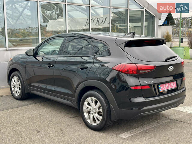 Черный Хендай Туксон, объемом двигателя 2 л и пробегом 47 тыс. км за 20990 $, фото 64 на Automoto.ua
