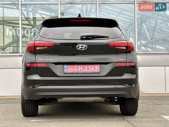 Черный Хендай Туксон, объемом двигателя 2 л и пробегом 48 тыс. км за 20490 $, фото 15 на Automoto.ua