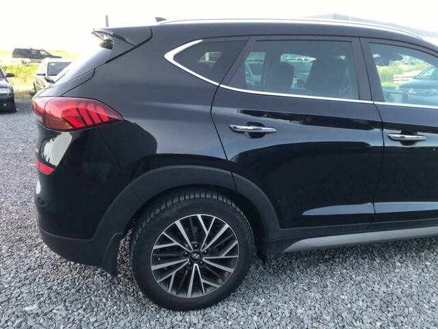 Черный Хендай Туксон, объемом двигателя 2 л и пробегом 87 тыс. км за 20790 $, фото 7 на Automoto.ua