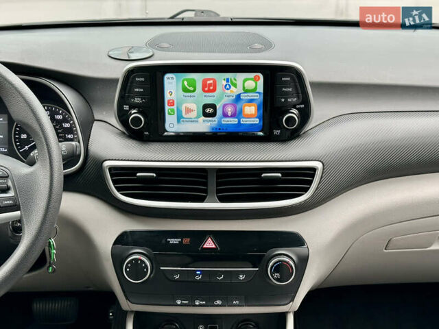 Черный Хендай Туксон, объемом двигателя 2 л и пробегом 48 тыс. км за 20490 $, фото 43 на Automoto.ua