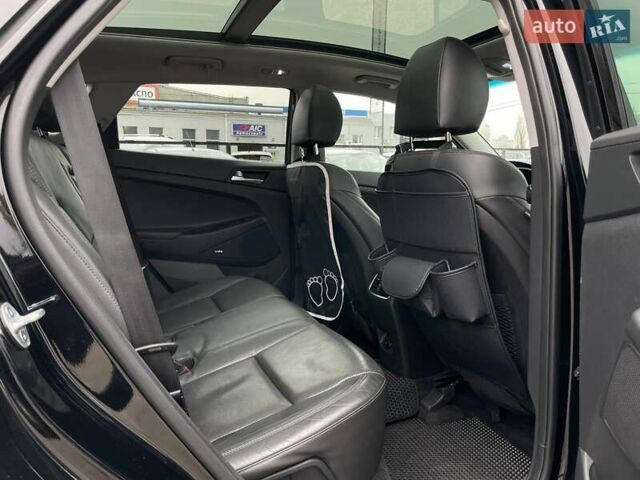 Черный Хендай Туксон, объемом двигателя 2.36 л и пробегом 137 тыс. км за 21990 $, фото 39 на Automoto.ua