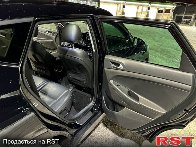 Хендай Туксон 2020 в Харькове на Automoto.ua Черный Хендай Туксон, объемом двигателя 2 л и пробегом 87 тыс. км за 29000 $, фото 11 на Automoto.ua