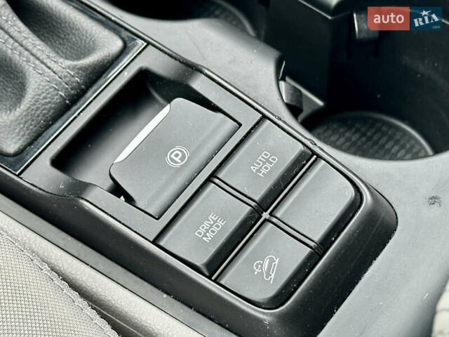 Черный Хендай Туксон, объемом двигателя 2 л и пробегом 47 тыс. км за 20990 $, фото 47 на Automoto.ua